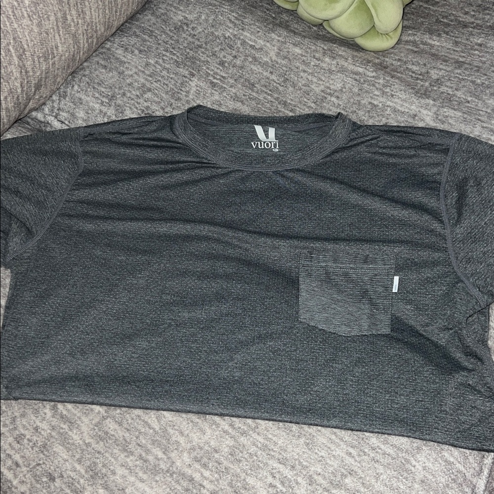 Vuori Tradewinds Performance Tee - Picture 4 of 10